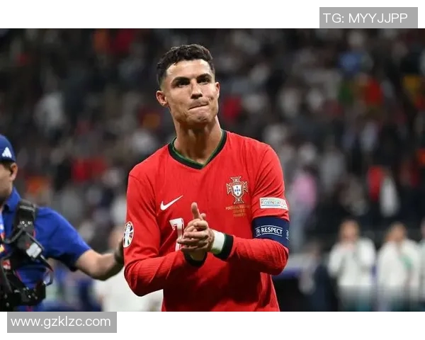 现役足球进球最多球星揭秘 他如何超越众多传奇成就辉煌